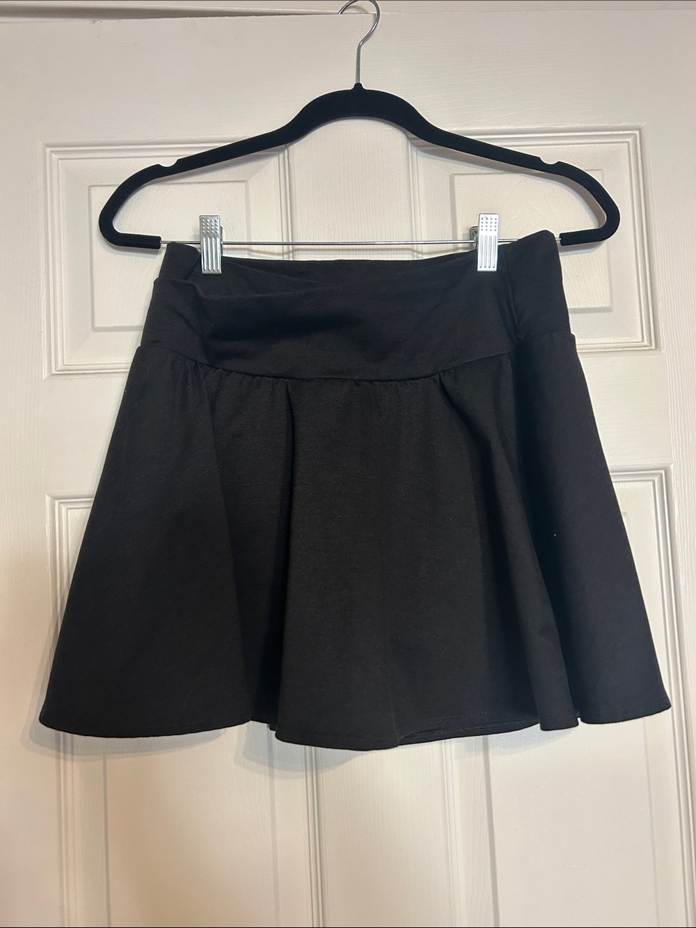 Old Navy Black Skater Skort